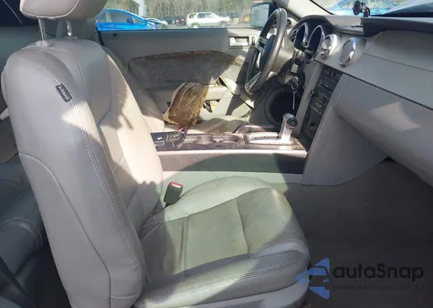 2009 Ford Mustang V6/V6 Premium из США, поврежденный, VIN 1ZVHT80N595139378